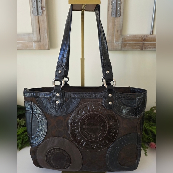 Coach Circle Patchwork Y2K East-West Tote Mixed Leathers - Picture 3 of 15